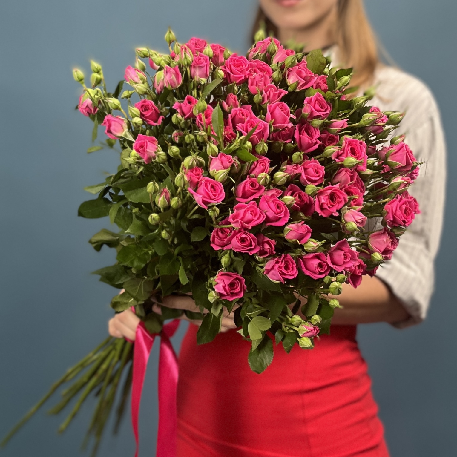 15 кустовых роз Глория 70 см